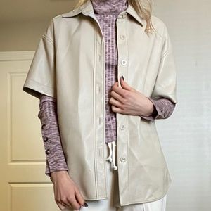 Aritzia Cream Short Sleeve Button-Down Shirt